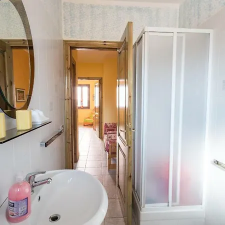 Casa Vacanze Gli Olivi Apartamento *